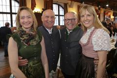  Eileen Popielaty, Dr. Axel Munz, Jürgen Kirner, Nina Munz (von li. nach re.)
